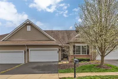 254 Patriot Ln, Economy, PA 15042 - Photo 1