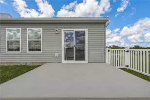 1040 Colonial Dr, Uniontown, PA 15401 - Photo 14