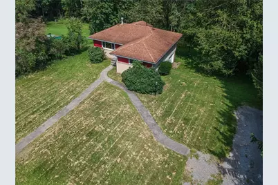 194 Woodridge Dr, Brighton Township, PA 15009 - Photo 4