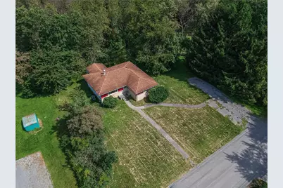 194 Woodridge Dr, Brighton Township, PA 15009 - Photo 6