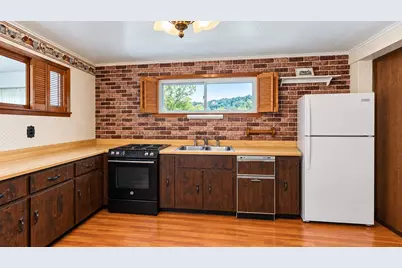 4302 State Route 156, Kiskiminetas Township, PA 15618 - Photo 10