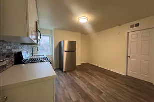 609 Ann St, Homestead, PA 15120 - Photo 6