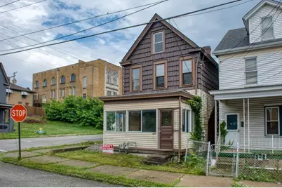 625 Walnut St, New Kensington, PA 15068 - Photo 1