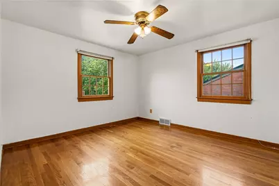 4358 E Brightview Ave, Pittsburgh, PA 15227 - Photo 10