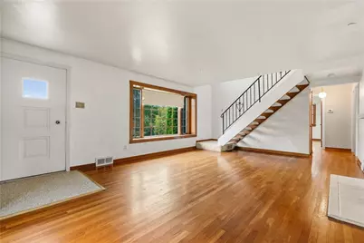 4358 E Brightview Ave, Pittsburgh, PA 15227 - Photo 4