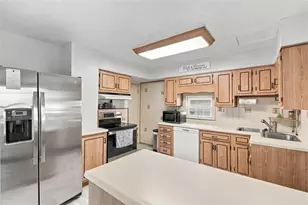 619 Aylesworth Ave, Bridgeville, PA 15017 - Photo 12