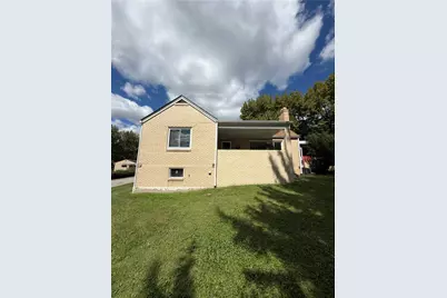 306 Valley Dr, Rochester, PA 15074 - Photo 2