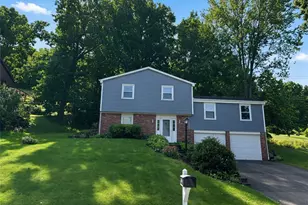 171 Oakdale Dr, Zelienople, PA 16063 - Photo 2
