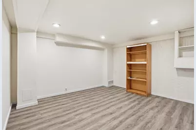18 Solar Dr, Harmony Township, PA 15003 - Photo 26