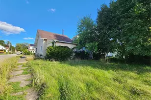 719 N Mercer St, New Castle, PA 16101 - Photo 12