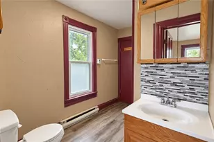 316 Longfellow St, Vandergrift, PA 15690 - Photo 10