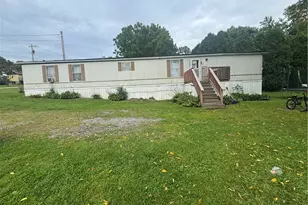 325 W Butler St, Mercer Boro, PA 16137 - Photo 2