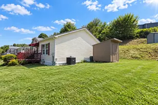 200 Falcon Ln, Washington Township, PA 15613 - Photo 2
