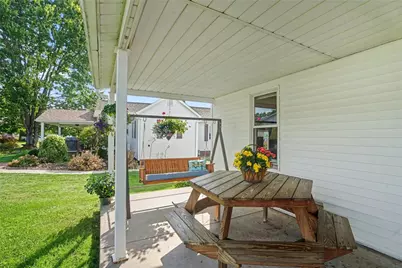 228 Hazel Ave, Ellwood City, PA 16117 - Photo 22