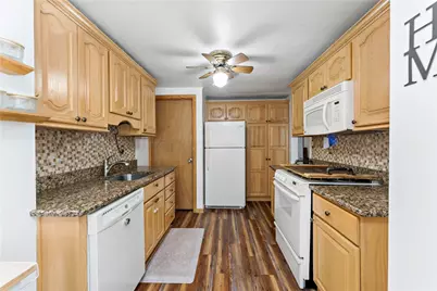 2689 Crosby Ave, Pittsburgh, PA 15216 - Photo 12