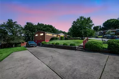 425 Ruthwood Ave, Pittsburgh, PA 15227 - Photo 2