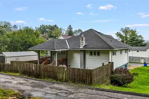 432 1/2 E Prospect Ave, Washington, PA 15301 - Photo 1