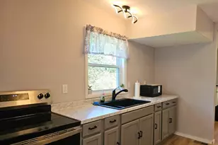 14257 Middleton Rd, Waterford, PA 16441 - Photo 6