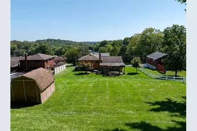 1547 Berryman Ave, South Park, PA 15129 - Photo 4