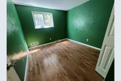 270 Timber Dr, Trafford, PA 15085 - Photo 16