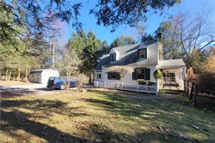 3209 Deer Path Ln, Pine Township, PA 15044 - Photo 2