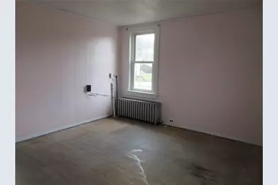 211 Main St, Bentleyville, PA 15314 - Photo 6