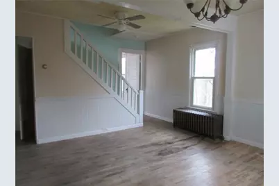 211 Main St, Bentleyville, PA 15314 - Photo 4