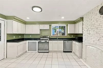 803 Crucible St, Elliott, PA 15220 - Photo 8