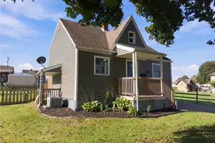 3122 Indiana Dr, New Kensington, PA 15068 - Photo 2