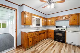 282 Spring Run Rd, Moon/Crescent Twp, PA 15046 - Photo 10