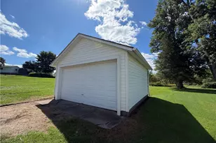100 Fair St, Carmichaels-Cumberland, PA 15320 - Photo 12