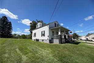 100 Fair St, Carmichaels-Cumberland, PA 15320 - Photo 2