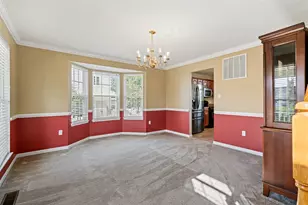 328 Aberdeen Dr, Pittsburgh, PA 15239 - Photo 4