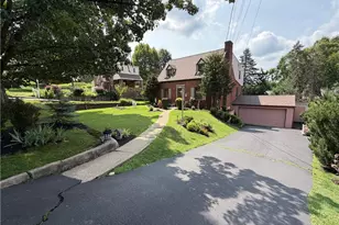 107 Slater Dr, Pittsburgh, PA 15236 - Photo 2