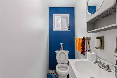 2910 Cedric Ave, Pittsburgh, PA 15226 - Photo 12