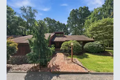 311 Lakewood Rd, Unity Township, PA 15601 - Photo 2