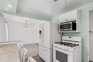 333 Walpole Dr, Pittsburgh, PA 15235 - Photo 16