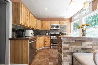 222 E Agnew Ave, Pittsburgh, PA 15210 - Photo 10