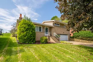 358 Yarrow Ln, Pittsburgh, PA 15236 - Photo 2