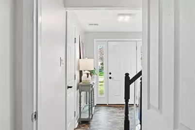2787 Drake Ct, Hampton, PA 15044 - Photo 2