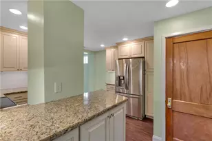 1112 Pemberton St, Pittsburgh, PA 15212 - Photo 10