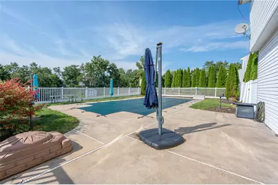 207 Kingsbrooke Dr, Unity Township, PA 15601 - Photo 30