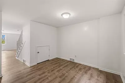 2319 1/2 Patterson, Pittsburgh, PA 15218 - Photo 2