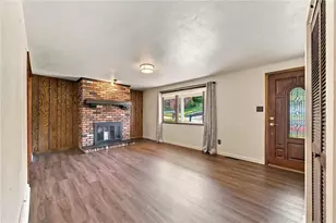 136 Sunrise Dr, Penn Twp, PA 15642 - Photo 4
