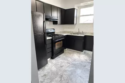 906 Broadway Ave, Stowe Township, PA 15136 - Photo 6
