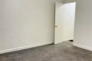 906 Broadway Ave, Stowe Township, PA 15136 - Photo 34