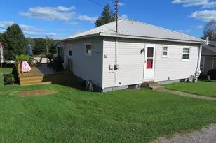 515 Clydesdale Ave, Ellport Boro, PA 16117 - Photo 1