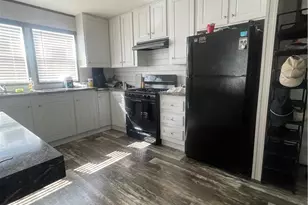 697 Regent Dr, Chartiers, PA 15301 - Photo 8