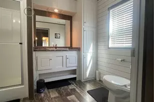 697 Regent Dr, Chartiers, PA 15301 - Photo 16