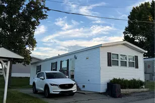 697 Regent Dr, Chartiers, PA 15301 - Photo 1